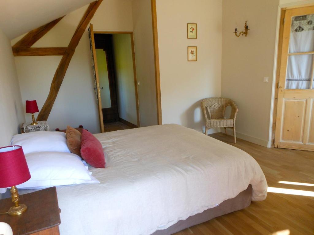 Auberge De La Tuilerie Surgy Стая снимка