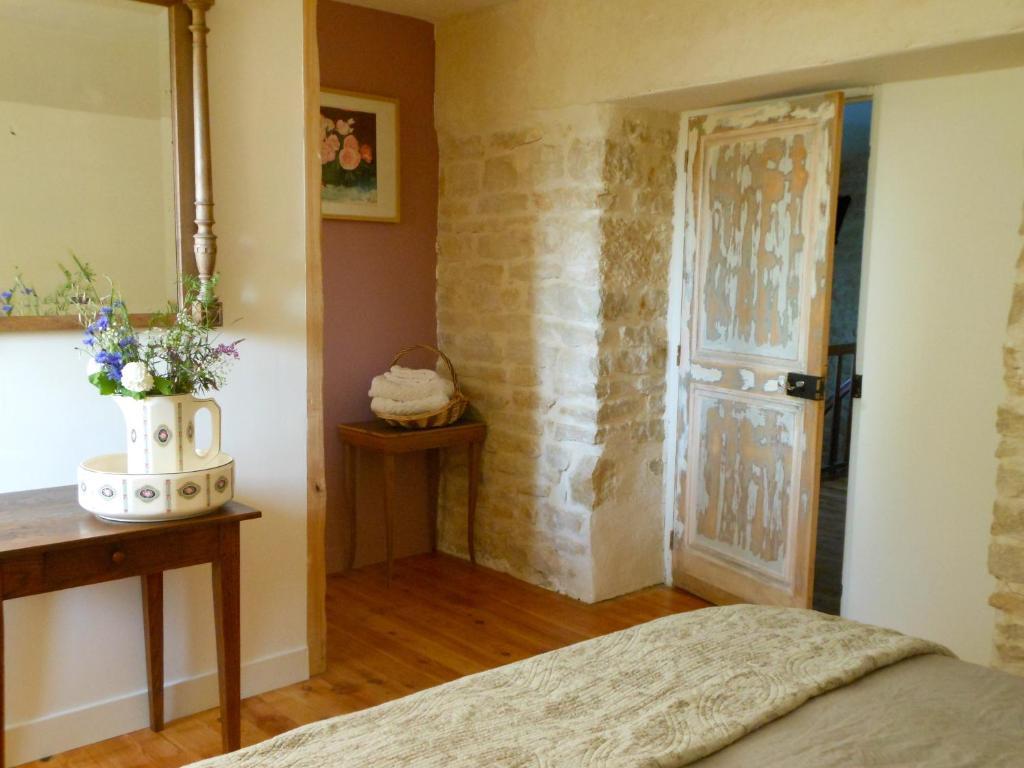 Auberge De La Tuilerie Surgy Екстериор снимка